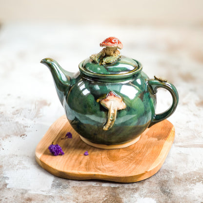 Handcrafted MUSHROOM Ceramic Teapot – A Colorful Touch for Every Occasion