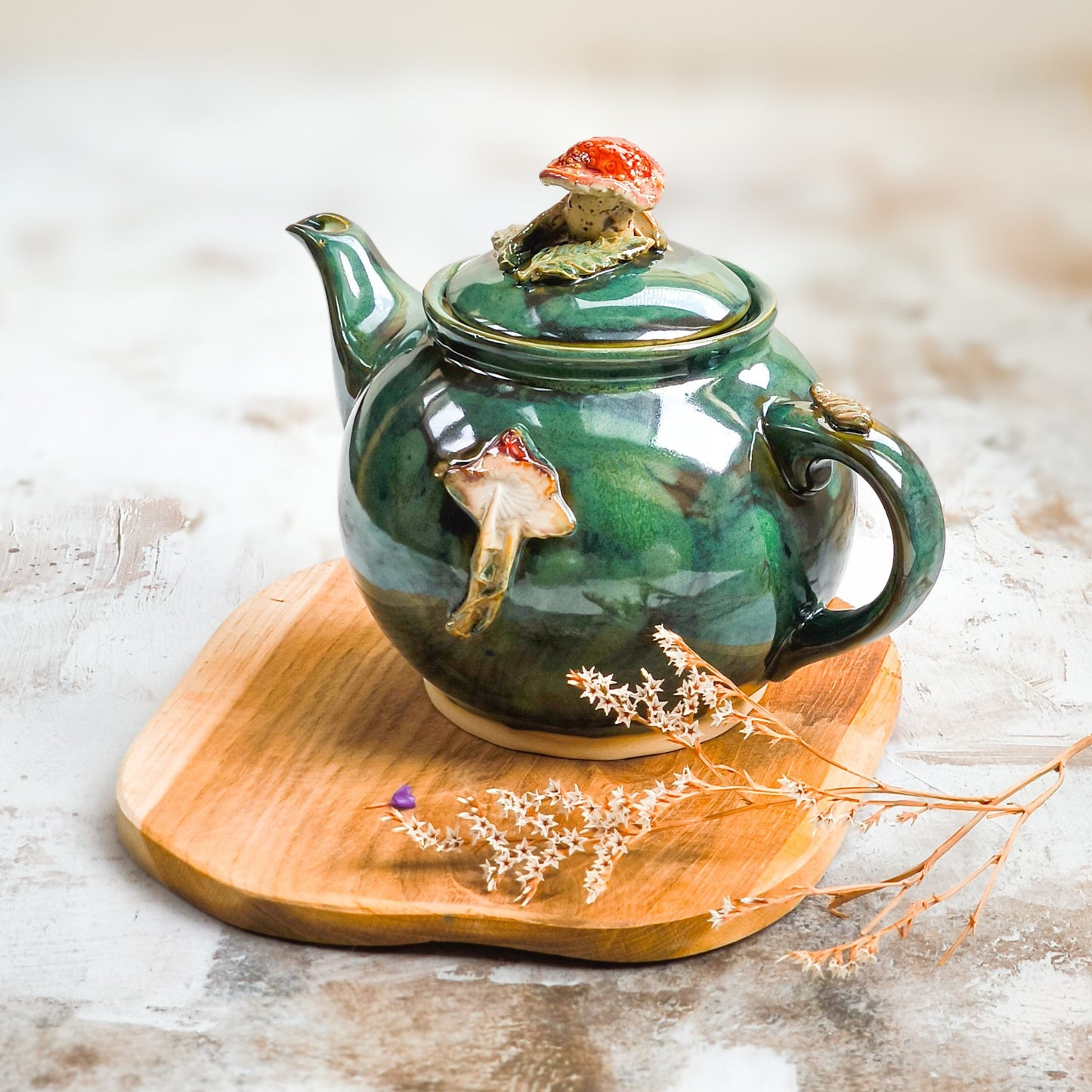 Handcrafted MUSHROOM Ceramic Teapot – A Colorful Touch for Every Occasion