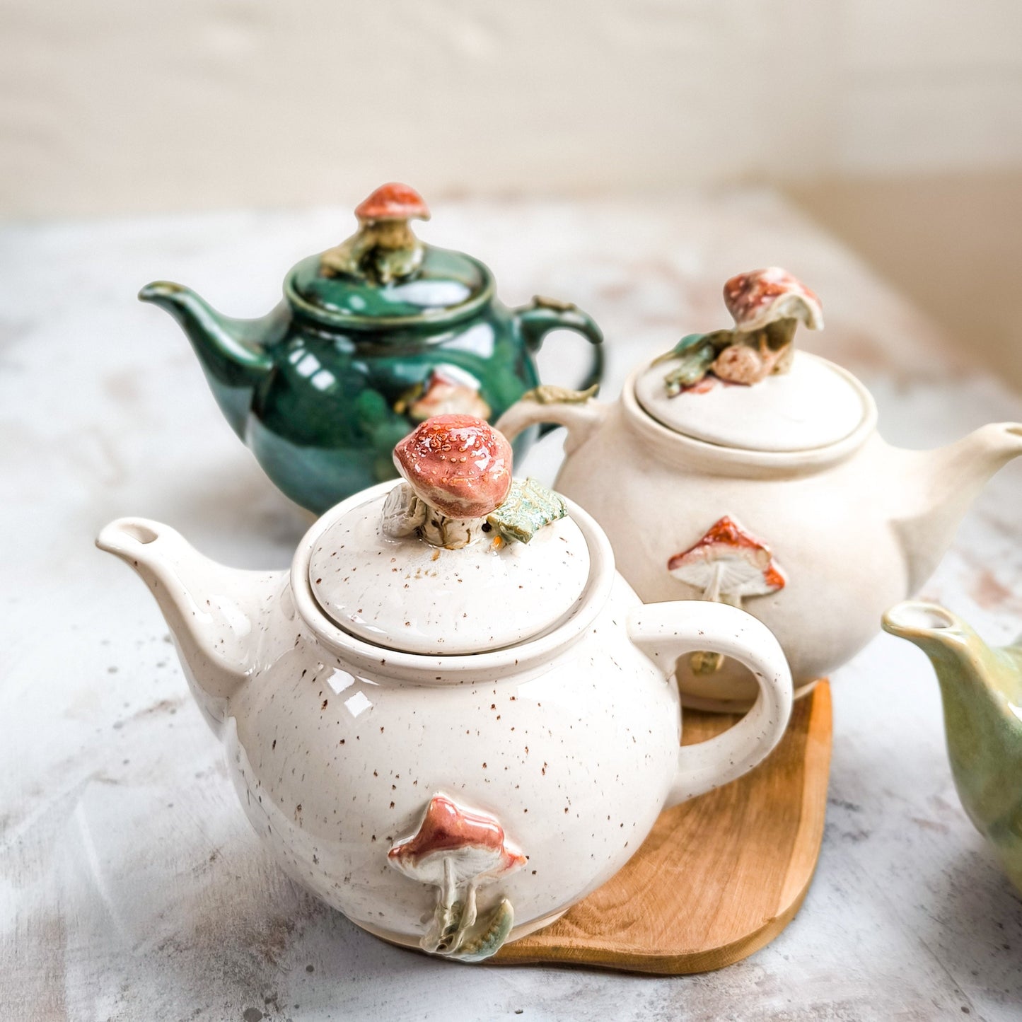 Handcrafted MUSHROOM Ceramic Teapot – A Colorful Touch for Every Occasion