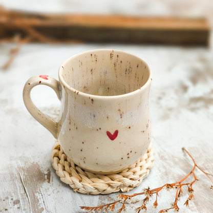 Keramiktasse, -becher, -teekanne mit Herzmotiv – Ein perfektes Geschenk für einen besonderen Menschen!