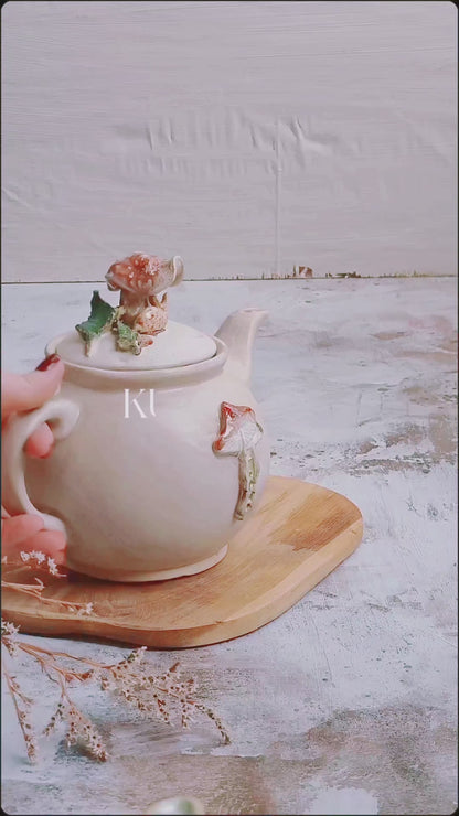 Handcrafted MUSHROOM Ceramic Teapot – A Colorful Touch for Every Occasion